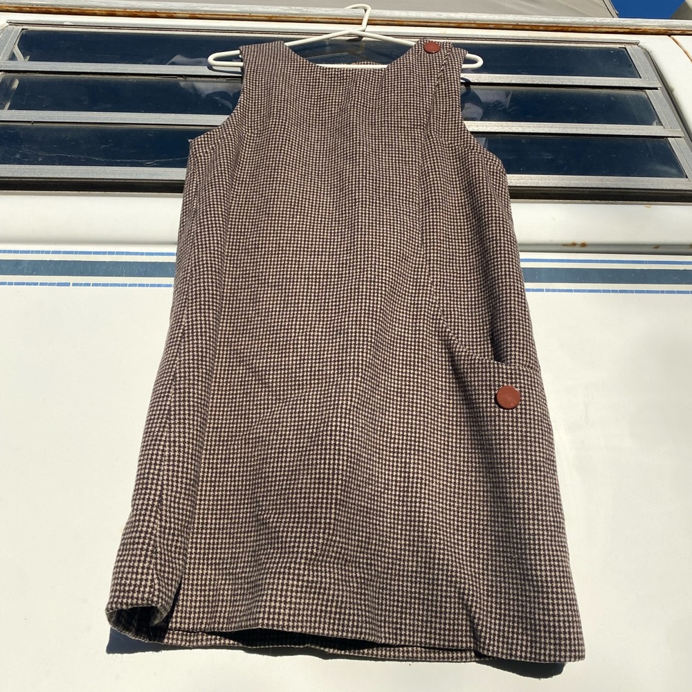VINTAGE wool brown dress with brown buttons + pocket